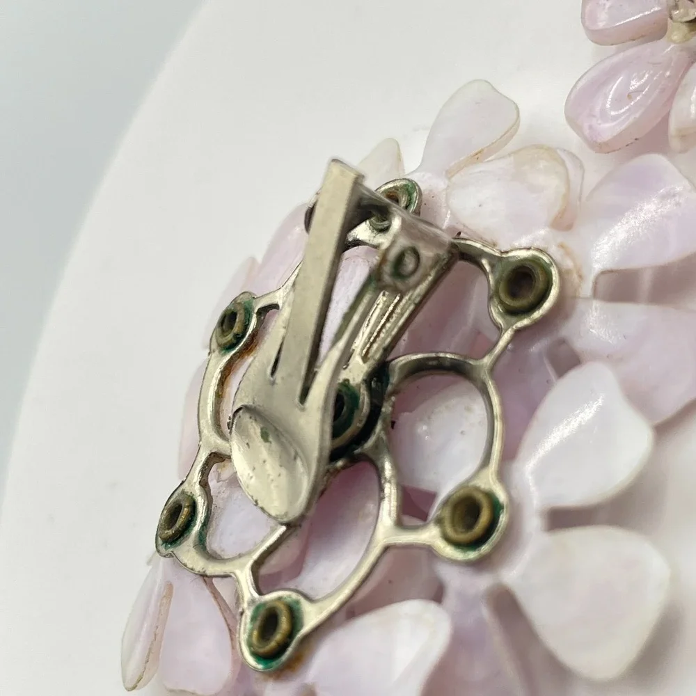 Vintage 1960s Mid Century Pastel Pink Enamel Flower Cluster Clip On Earrings